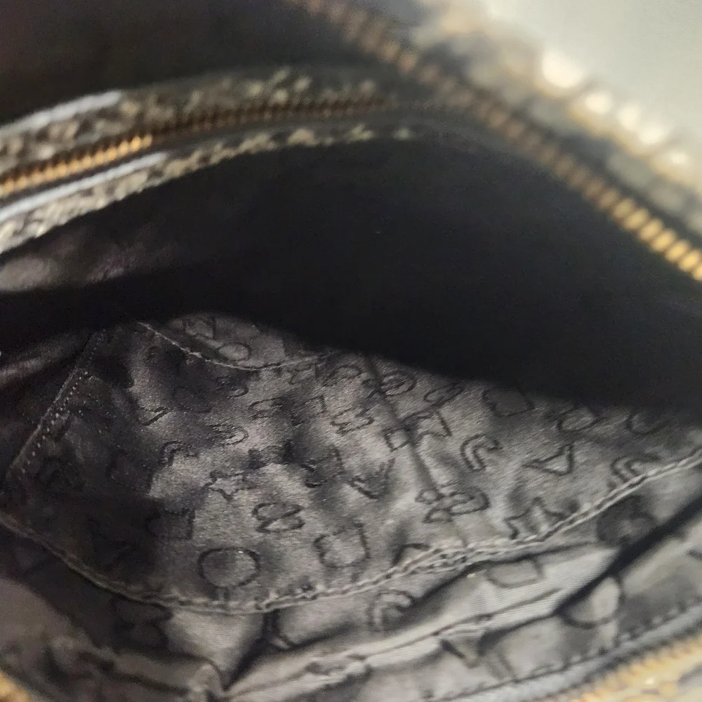 Marc Jacobs Black and White Snakeskin Crossbody Bag - Picture 8 of 8